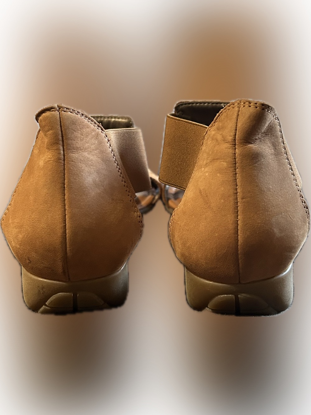 THE FLEXX Tan Suede T-Strap Sandals - Picture 4 of 8